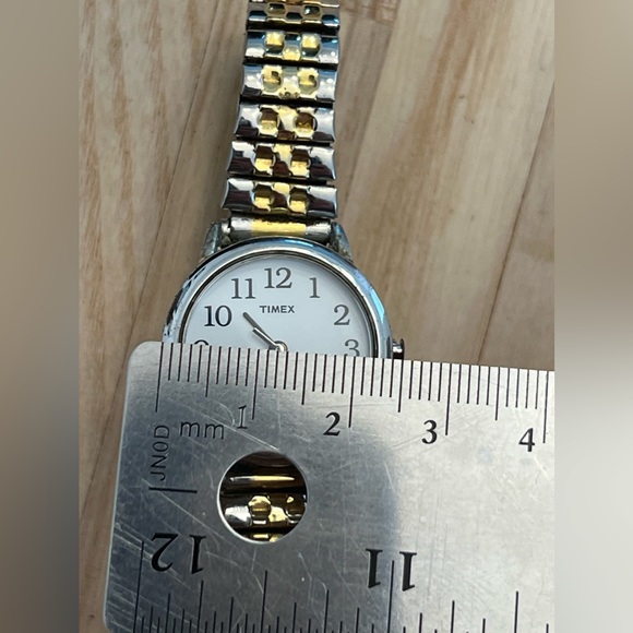 Timex Ladies Watch Indiglo White Dial Two Tone Stainless Bracelet Date Window - Picture 9 of 9